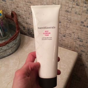 Bare minerals face wash
